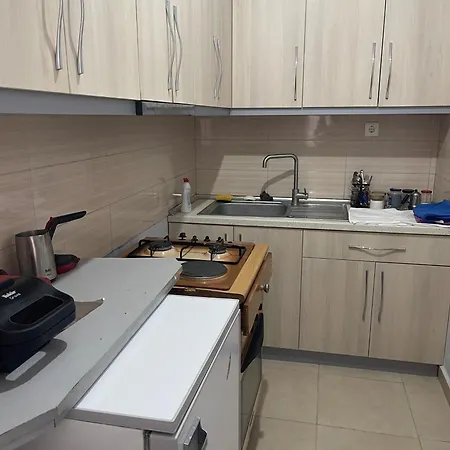 דירה Traditional Retreat In