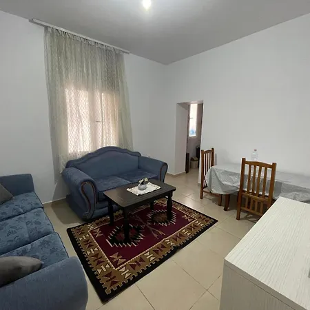 Traditional Retreat In Apartamento